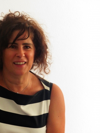  “O que é que não são empresas familiares?” afirma a investigadora do Centro Interdisciplinar de Ciências Sociais da Universidade do Minho Ana Paula Marques no "Encontro Fora da Caixa", no passado dia 30 de julho